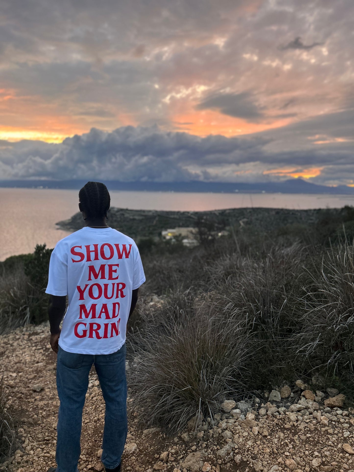 T-SHIRT | SHOW ME YOUR MAD GRIN WHITE