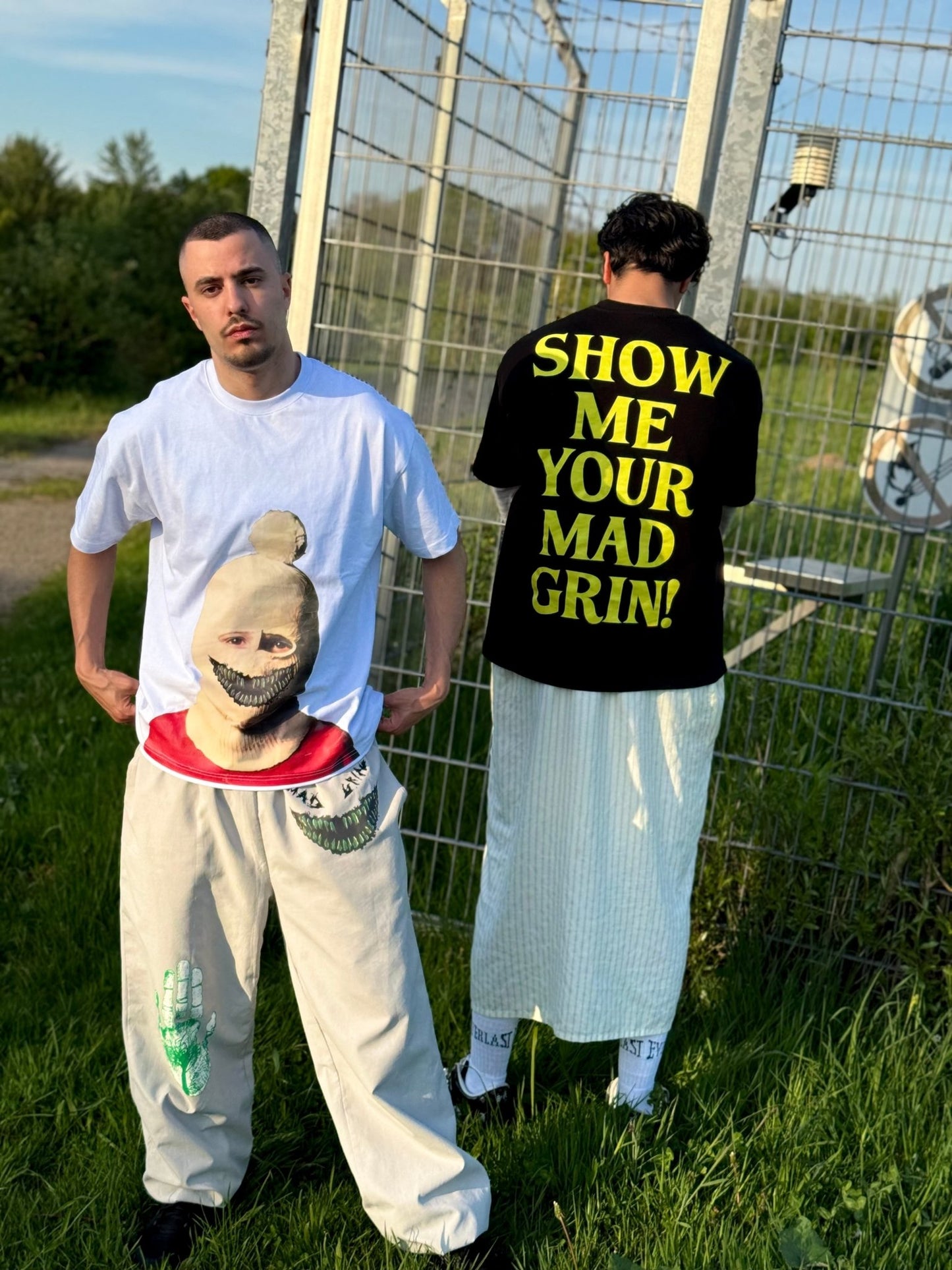 T - SHIRT | SHOW ME YOUR MAD GRIN WHITE - MAD GRIN