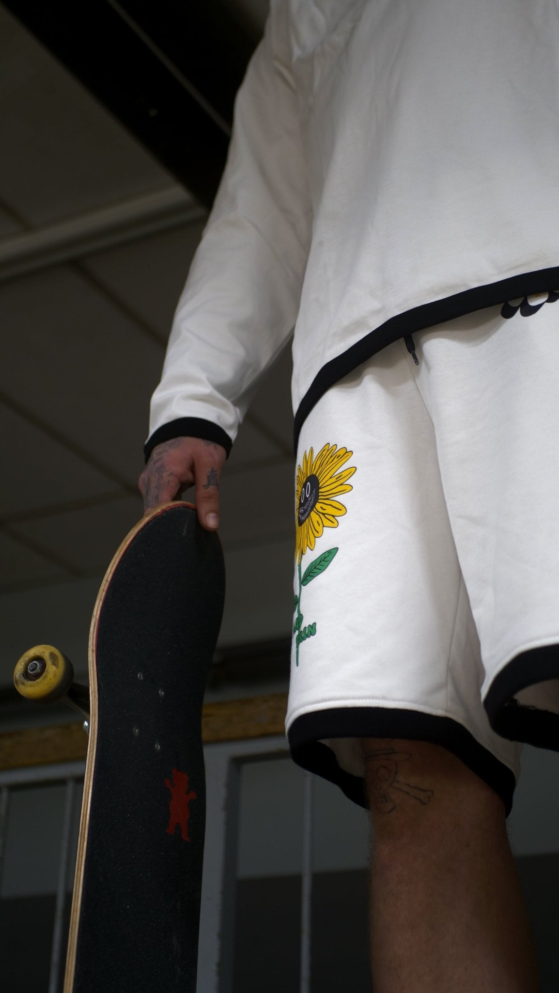 Shorts | Flower Power - MAD GRIN